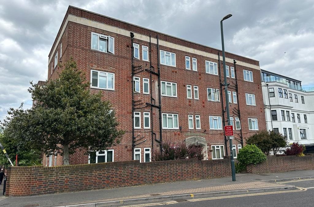 Edmondsham House, Terrace Road