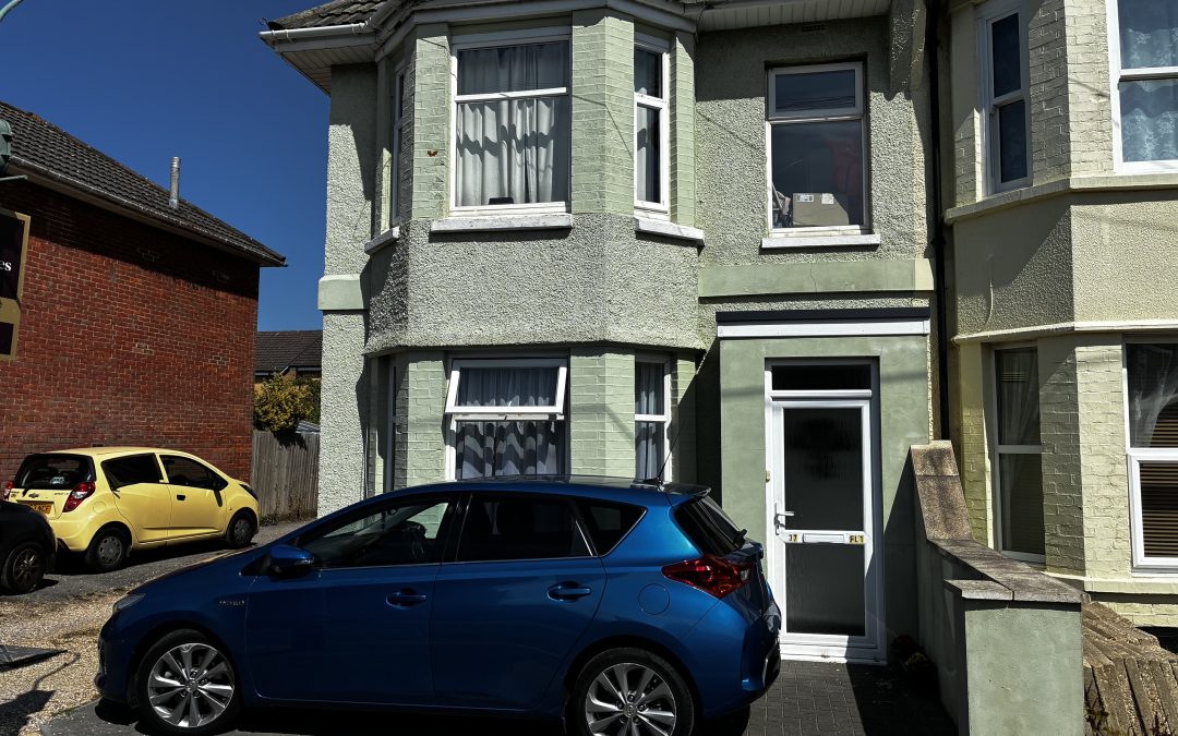 Gladstone Road West